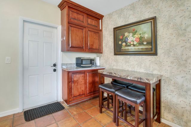 101 INLET Way 2, West Palm Beach, FL 33404
