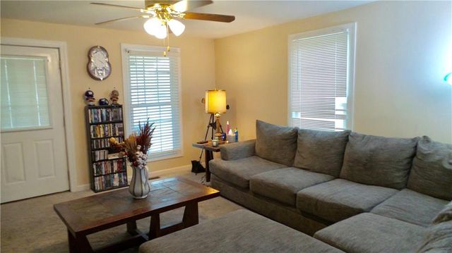 186 Railroad Avenue, Lula, GA 30554