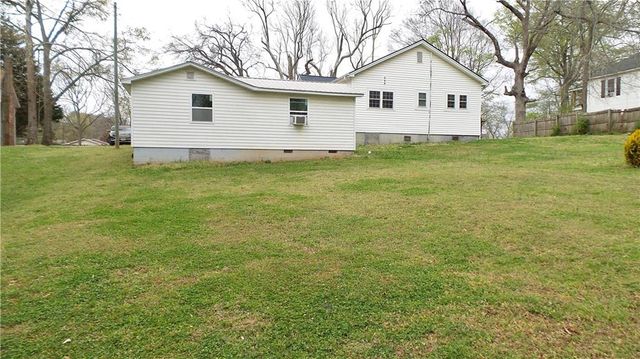 186 Railroad Avenue, Lula, GA 30554