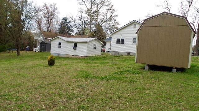 186 Railroad Avenue, Lula, GA 30554