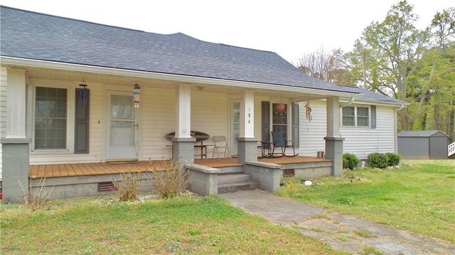 186 Railroad Avenue, Lula, GA 30554