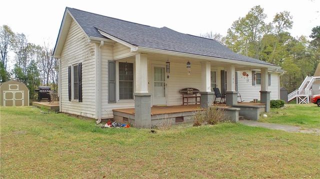 186 Railroad Avenue, Lula, GA 30554