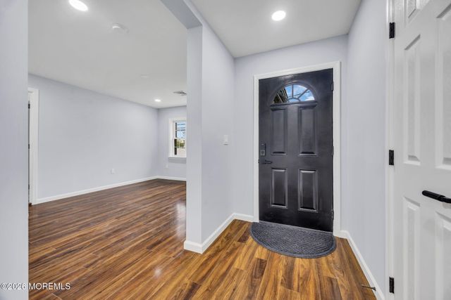 456 Girard Avenue, Franklin Twp, NJ 08873