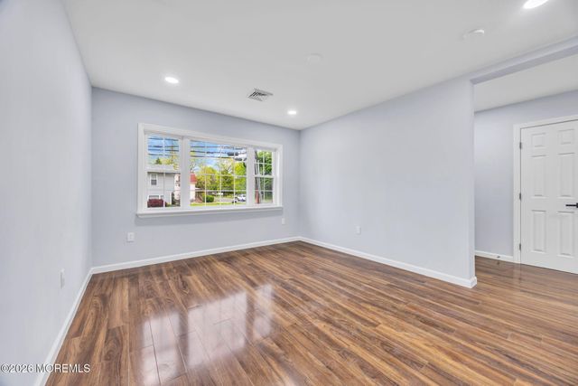 456 Girard Avenue, Franklin Twp, NJ 08873
