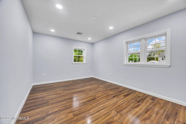 456 Girard Avenue, Franklin Twp, NJ 08873