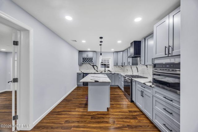 456 Girard Avenue, Franklin Twp, NJ 08873