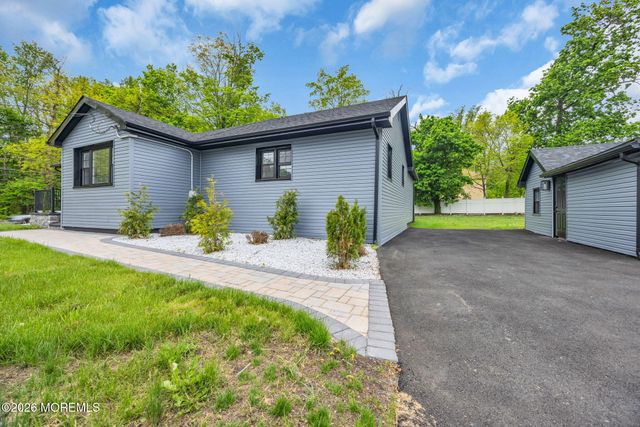 456 Girard Avenue, Franklin Twp, NJ 08873