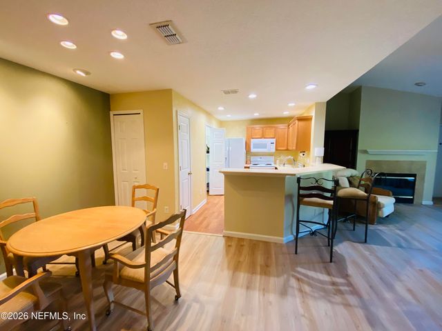 13715 RICHMOND PARK Drive 708, Jacksonville, FL 32224