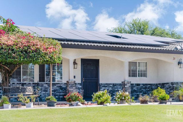 10008 Atakapa Avenue, Bakersfield, CA 93312