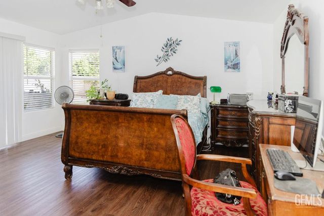 10008 Atakapa Avenue, Bakersfield, CA 93312