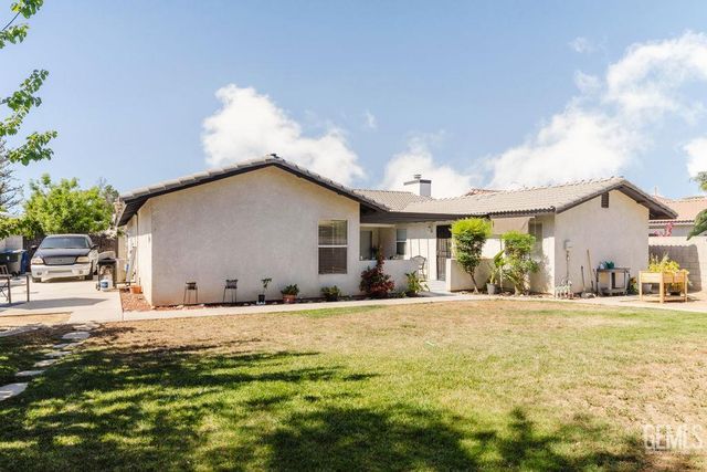 10008 Atakapa Avenue, Bakersfield, CA 93312