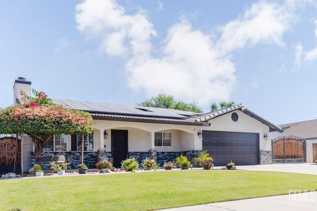 10008 Atakapa Avenue, Bakersfield, CA 93312