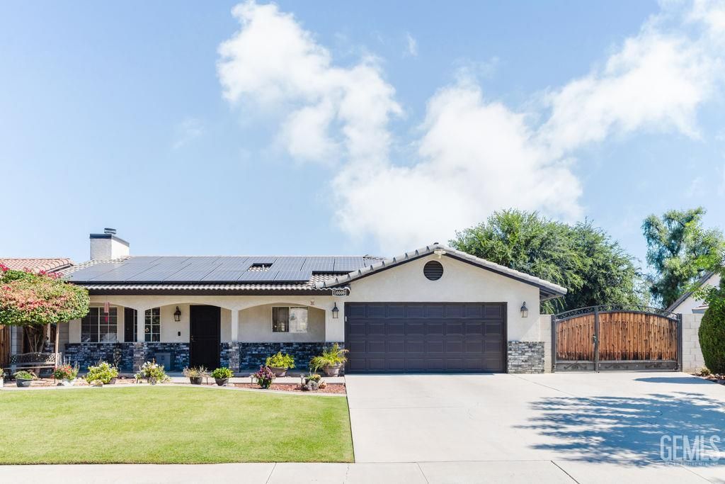 10008 Atakapa Avenue, Bakersfield, CA 93312