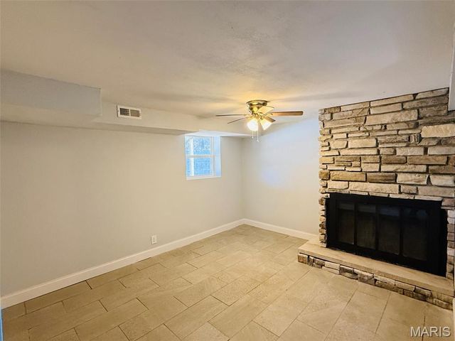 23 Islander Drive, Brighton, IL 62012