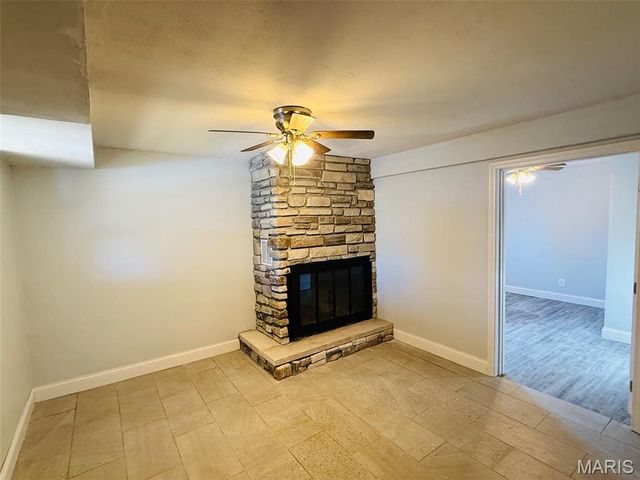 23 Islander Drive, Brighton, IL 62012