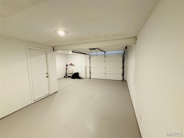 23 Islander Drive, Brighton, IL 62012