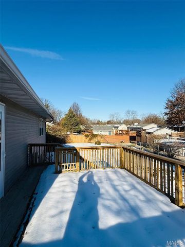 23 Islander Drive, Brighton, IL 62012