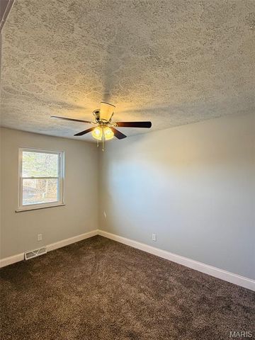 23 Islander Drive, Brighton, IL 62012