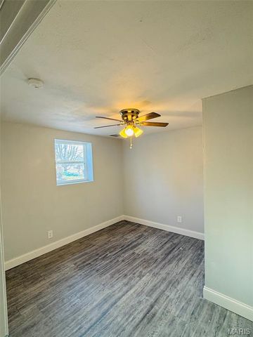 23 Islander Drive, Brighton, IL 62012