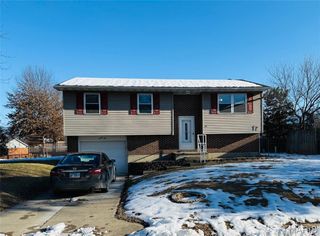 23 Islander Drive, Brighton, IL 62012