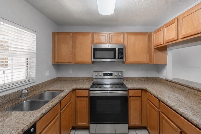 10928 KEYS GATE DR, Riverview, FL 33579