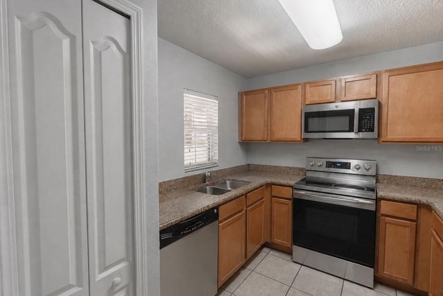 10928 KEYS GATE DR, Riverview, FL 33579