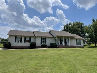 125 Monument Cir, Summertown, TN 38483