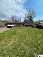 140 Cecilianna Drive, Elizabethtown, KY 42701