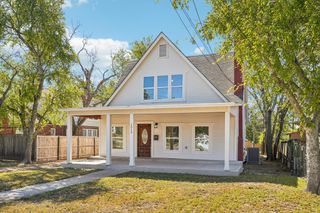 1513 Jefferson St, Kerrville, TX 78028