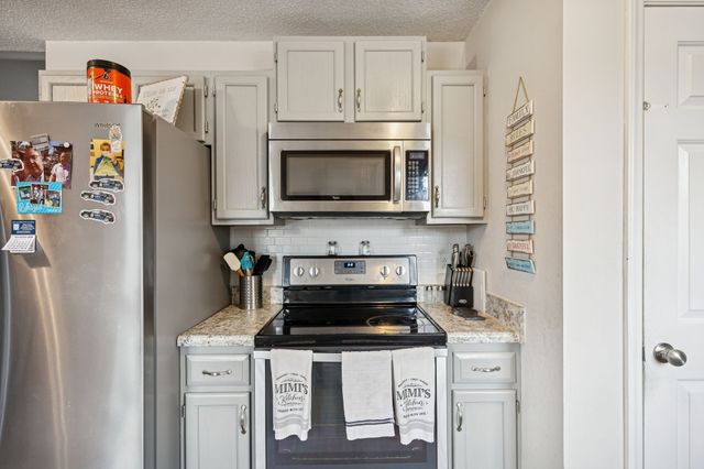 1815 Thompson Rd, Murfreesboro, TN 37128