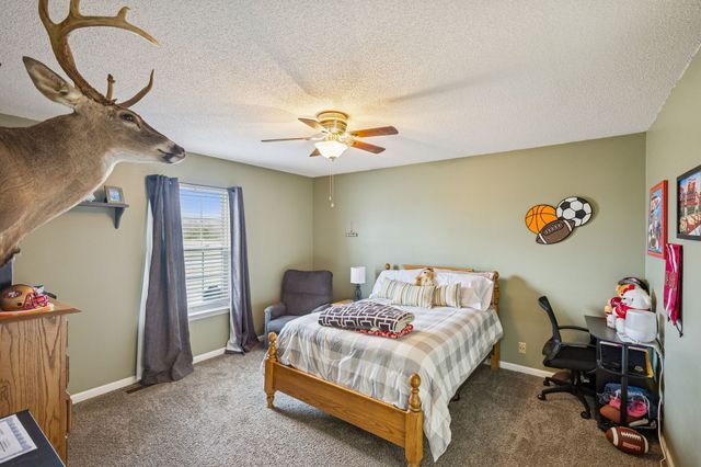 1815 Thompson Rd, Murfreesboro, TN 37128