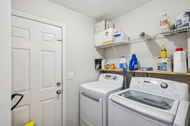 1815 Thompson Rd, Murfreesboro, TN 37128