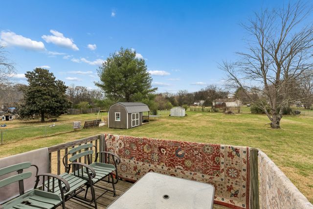 1815 Thompson Rd, Murfreesboro, TN 37128