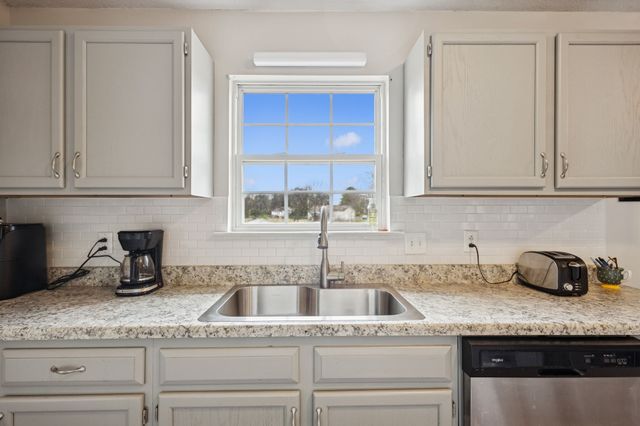 1815 Thompson Rd, Murfreesboro, TN 37128