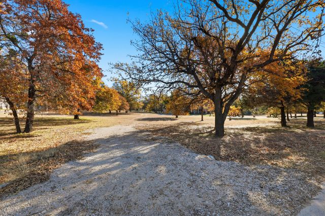 277 County Road 1170, Decatur, TX 76234