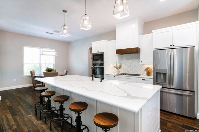 209 Gentle Breeze, Floresville, TX 78114