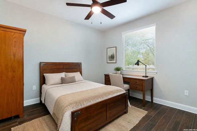 209 Gentle Breeze, Floresville, TX 78114