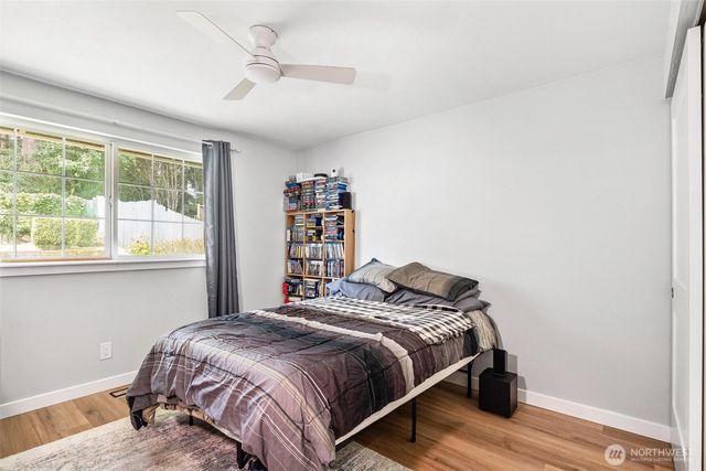 31435 10th Avenue S, Federal Way, WA 98003