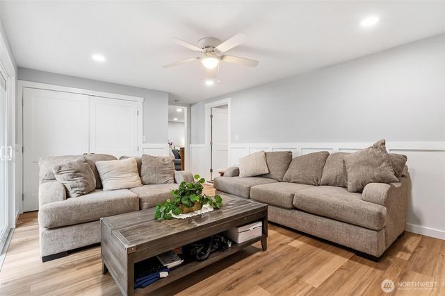 31435 10th Avenue S, Federal Way, WA 98003