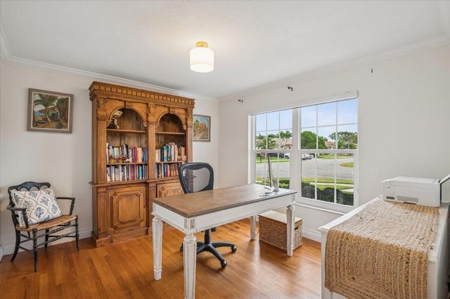 401 Barbri Lane, Davie, FL 33325