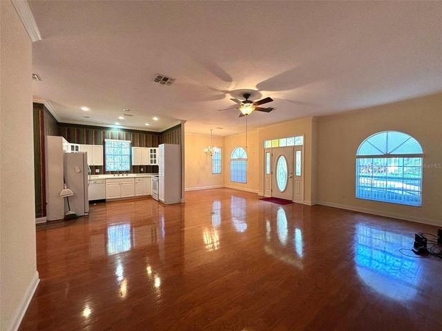 205 LAKE REGION BOULEVARD S, Winter Haven, FL 33881