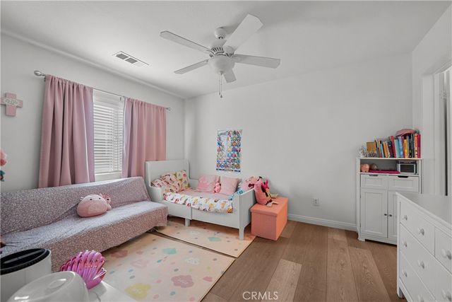 19415 Opal Lane, Saugus, CA 91350