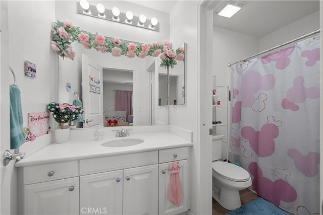 19415 Opal Lane, Saugus, CA 91350