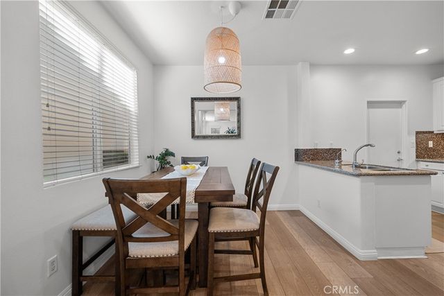 19415 Opal Lane, Saugus, CA 91350