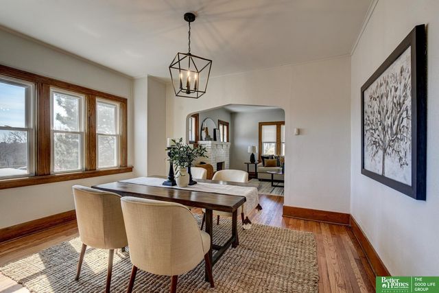 1525 S 25 Avenue, Omaha, NE 68105