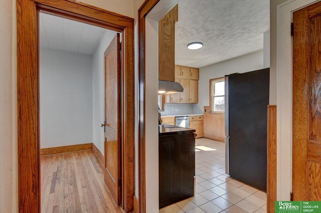 1525 S 25 Avenue, Omaha, NE 68105