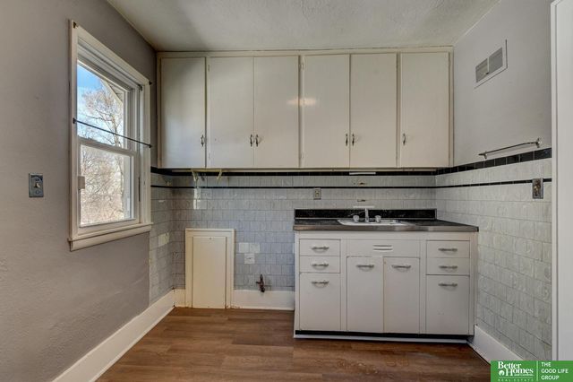 1525 S 25 Avenue, Omaha, NE 68105