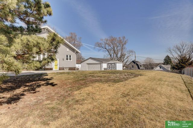 1525 S 25 Avenue, Omaha, NE 68105