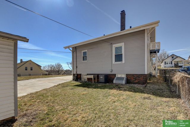 1525 S 25 Avenue, Omaha, NE 68105