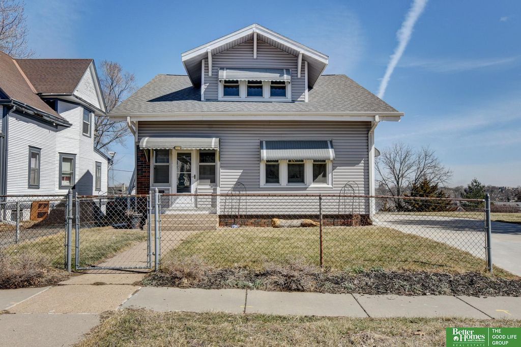 1525 S 25 Avenue, Omaha, NE 68105